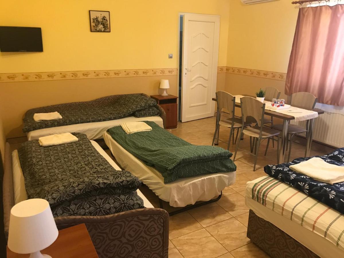 Bencsik Tanya Szentkiraly - Szallashely & Rendezvenyhaz Bagian luar foto